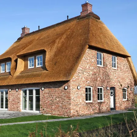Holiday home Awesome In With Wifi